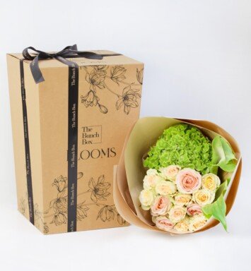 mixed roses flower bunch