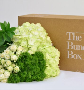 white flowers bouquet