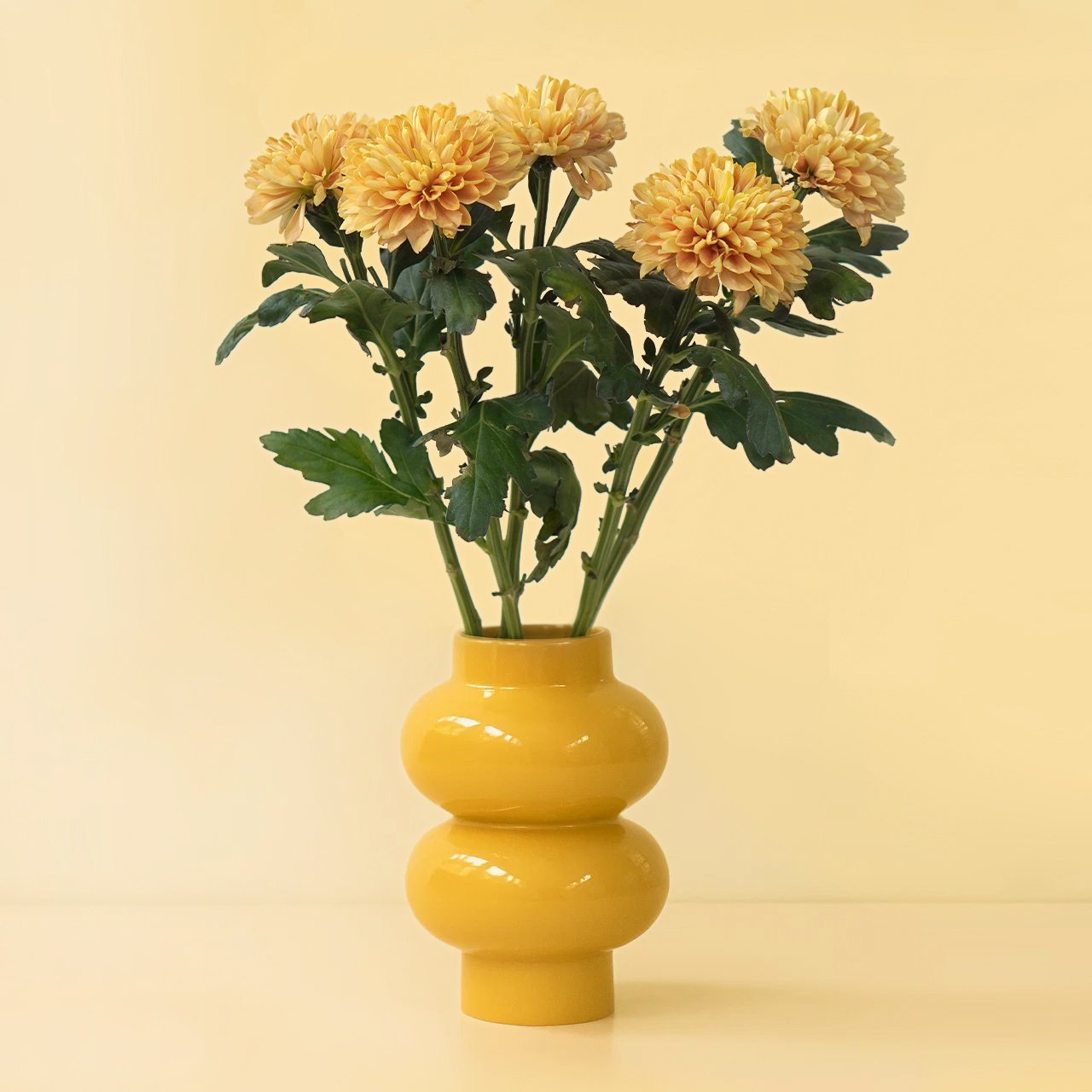 Mustard Charm Chrysanthemum Vase