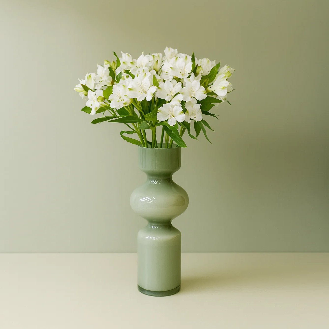 Pristine White Alstroemeria Selection