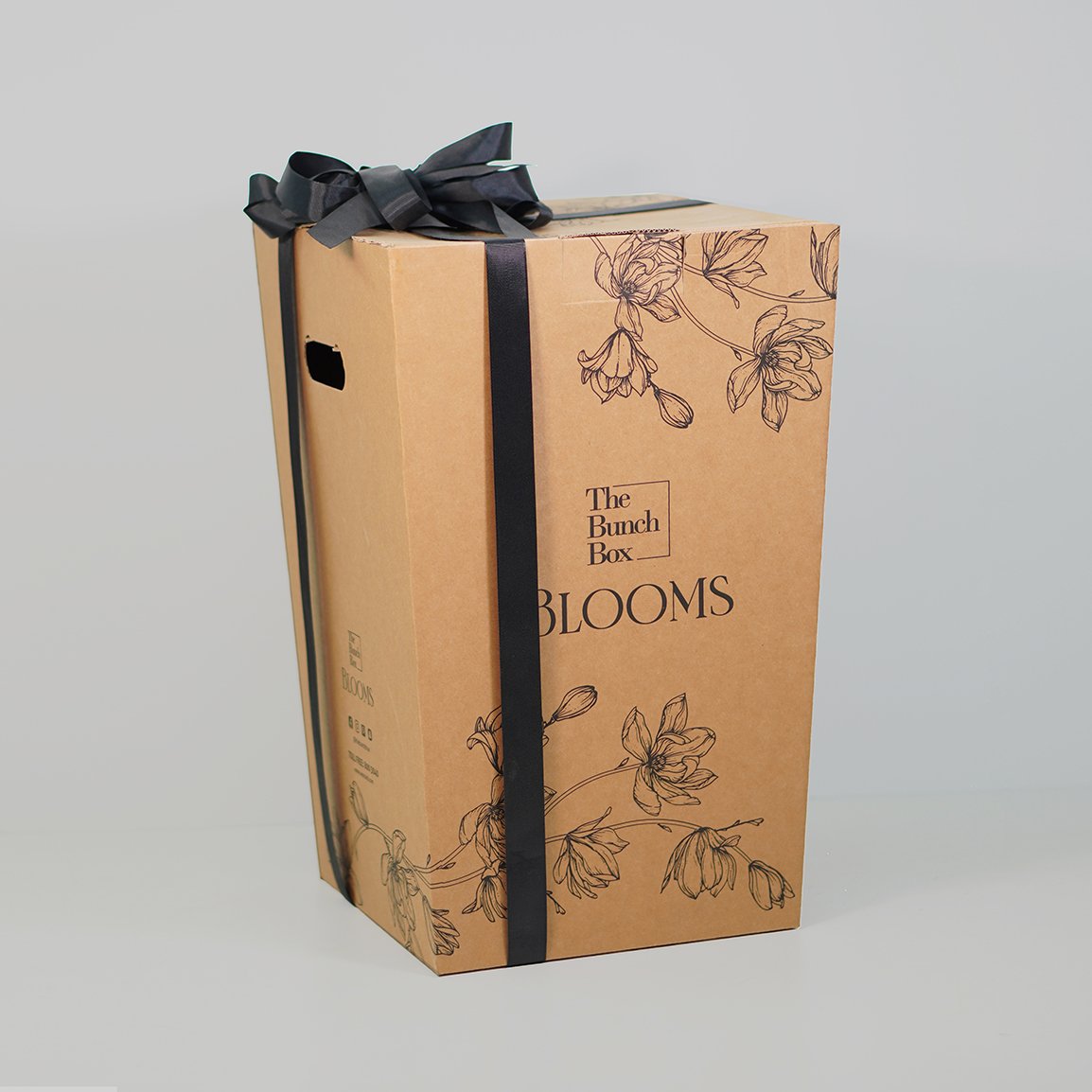 Festive Red & White Vase - Image 2